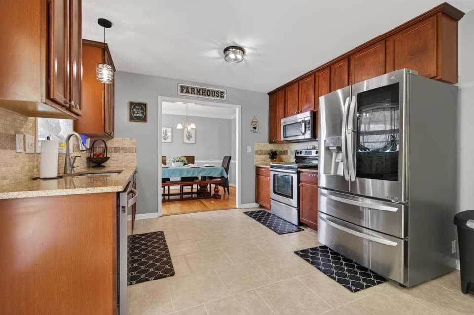 1555 Diana Drive, photo 19 of 40