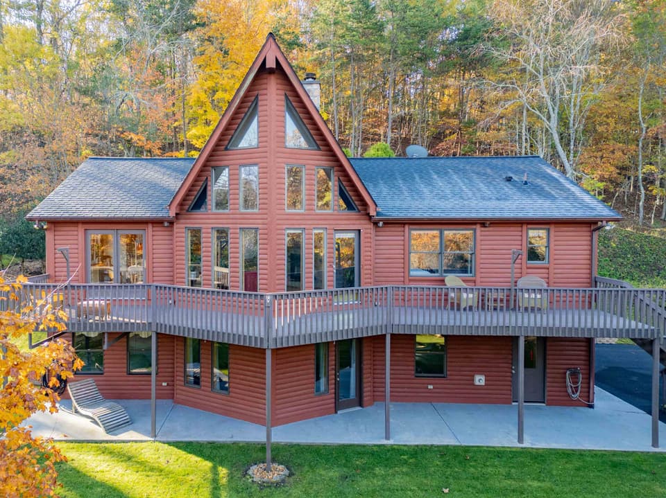 3212 Eaglebrook Road, photo 4 of 40