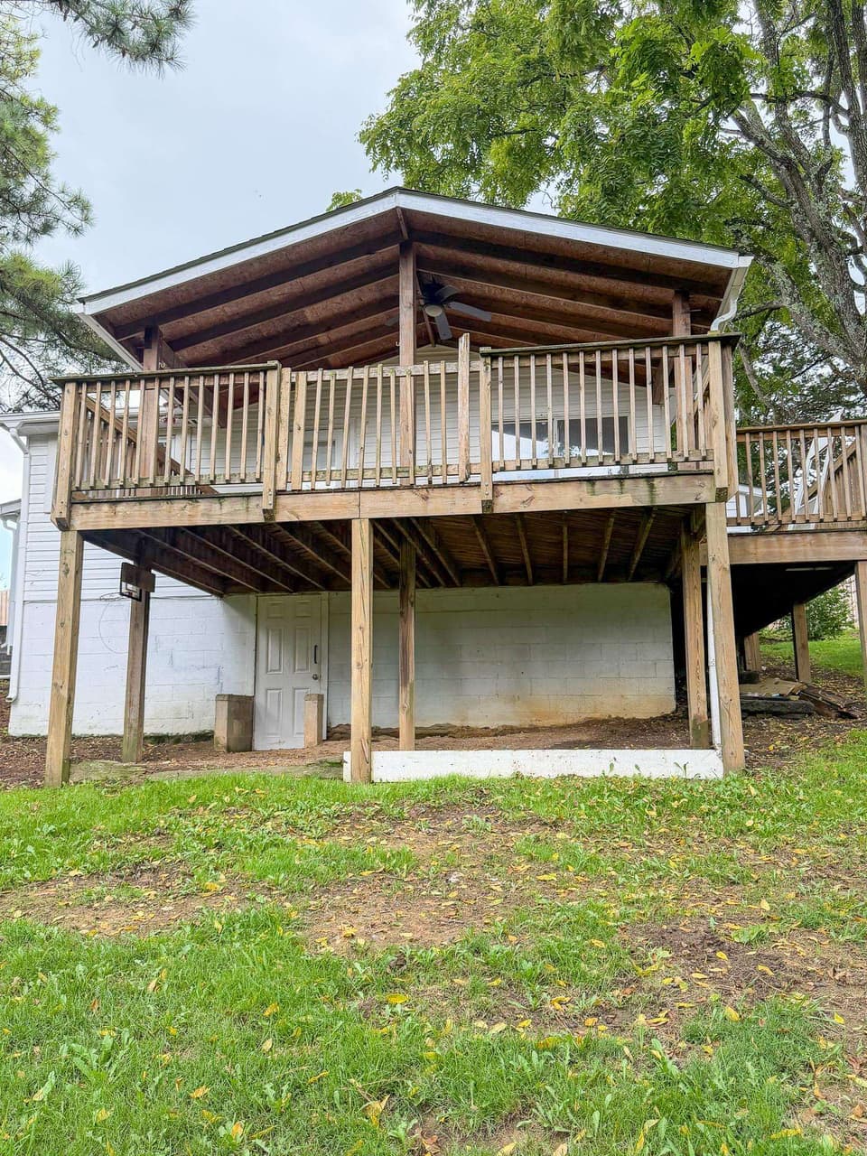 3475 Roanoke Street, photo 11 of 11