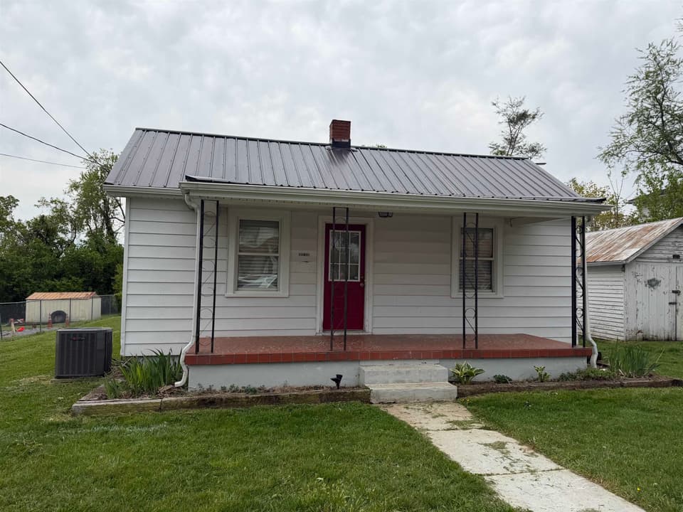 1245 Forest Street NE, photo 2 of 18
