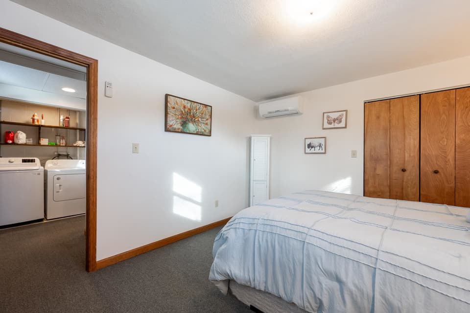 225 Pelham Lane, photo 37 of 40