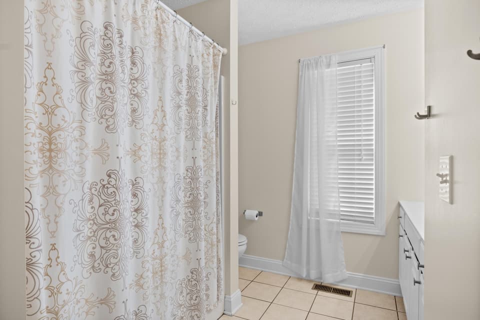 510 Oak Tree Boulevard NW, photo 18 of 33