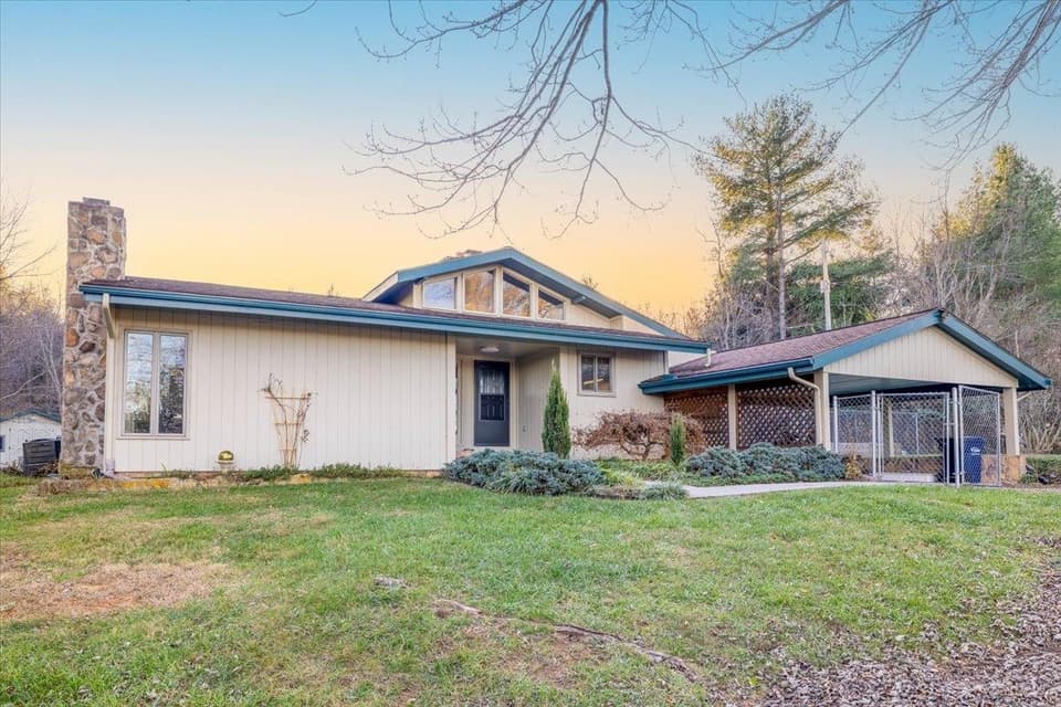 4195 Piney Woods Road, Christiansburg, VA