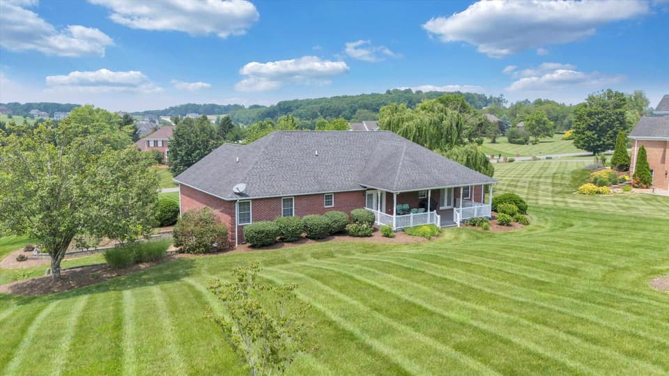 2055 Lake Vista Drive, photo 23 of 40