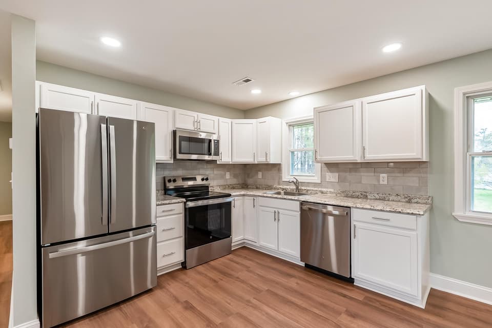 125 Boxwood Drive, photo 11 of 28