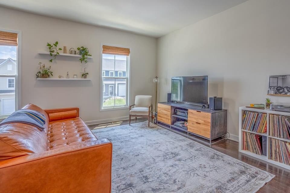 110 Hamilton Ave NW, photo 6 of 24