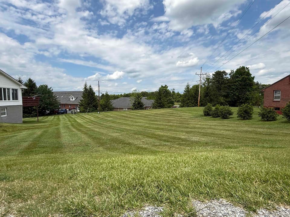 60 Ellett Road, photo 3 of 9