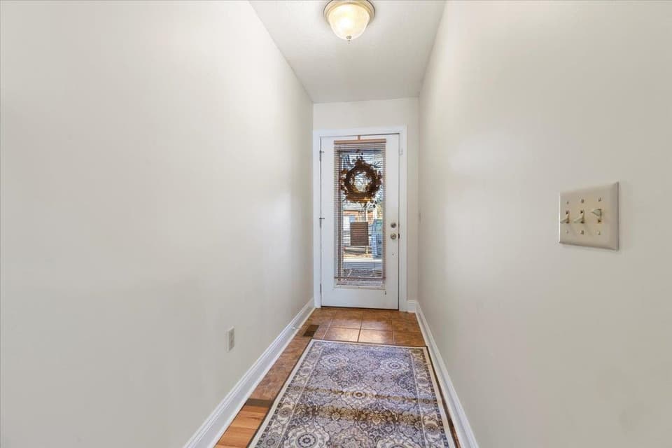 360 Gold Leaf Drive, photo 15 of 40