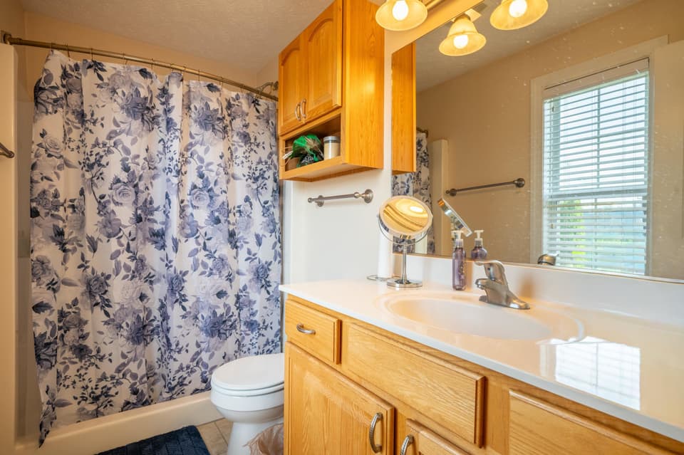 320 Tall Oak Boulevard, photo 31 of 40
