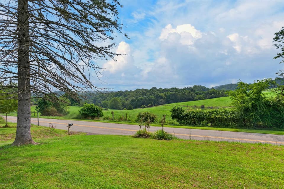 867 Switchback Road, photo 28 of 40
