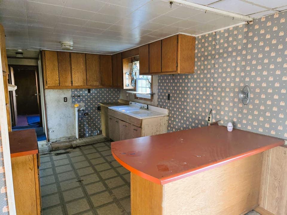 208 Easy Street, photo 18 of 39