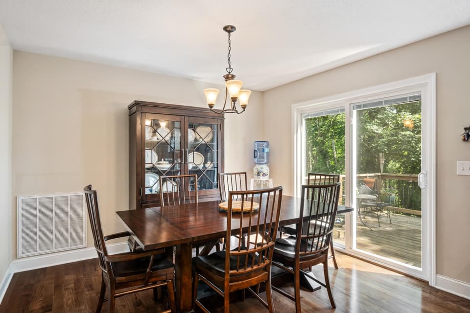 60 Florence Drive, photo 10 of 40