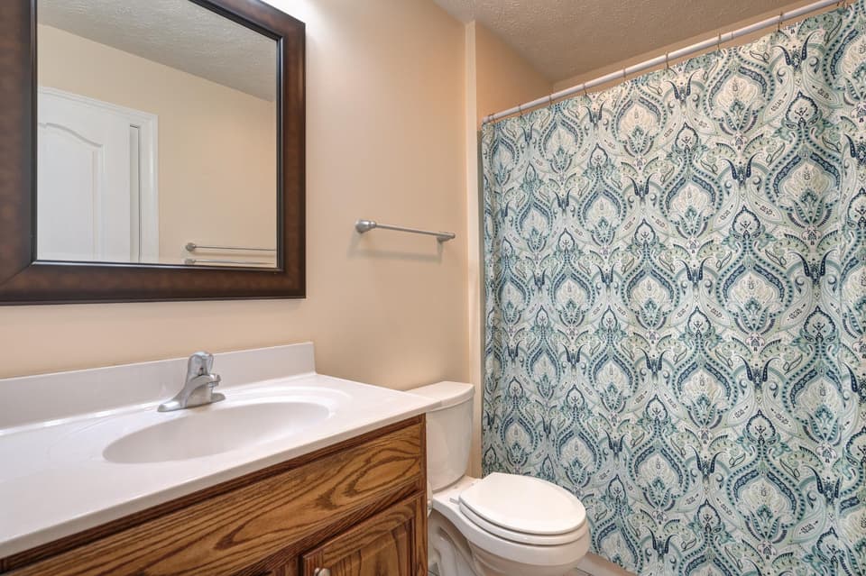 145 Robin Hood Drive, photo 19 of 37