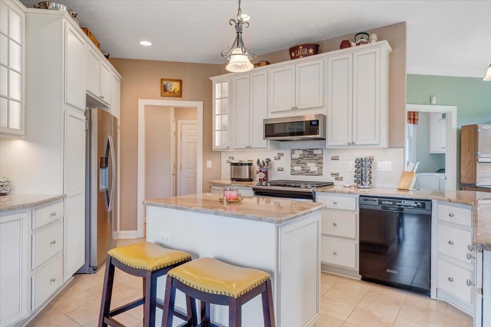 2335 & 2345 Lake Vista Drive, photo 17 of 40