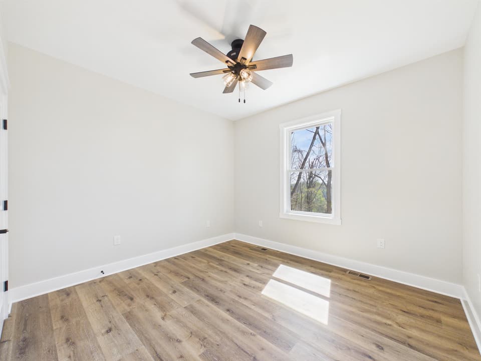 245 Howery Street SE, photo 15 of 40