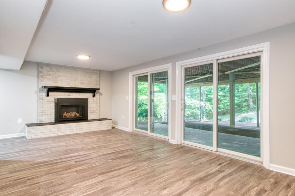 360 Tomahawk Drive, photo 30 of 32