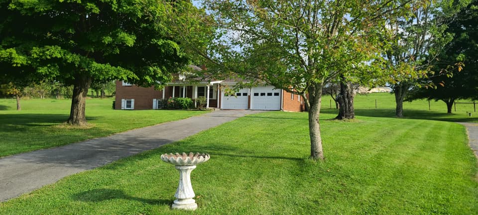 1699 Harman Dr, photo 16 of 39