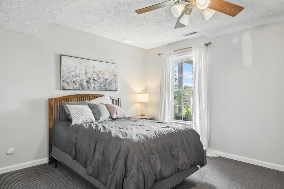 50 Sapphire Avenue, photo 36 of 39