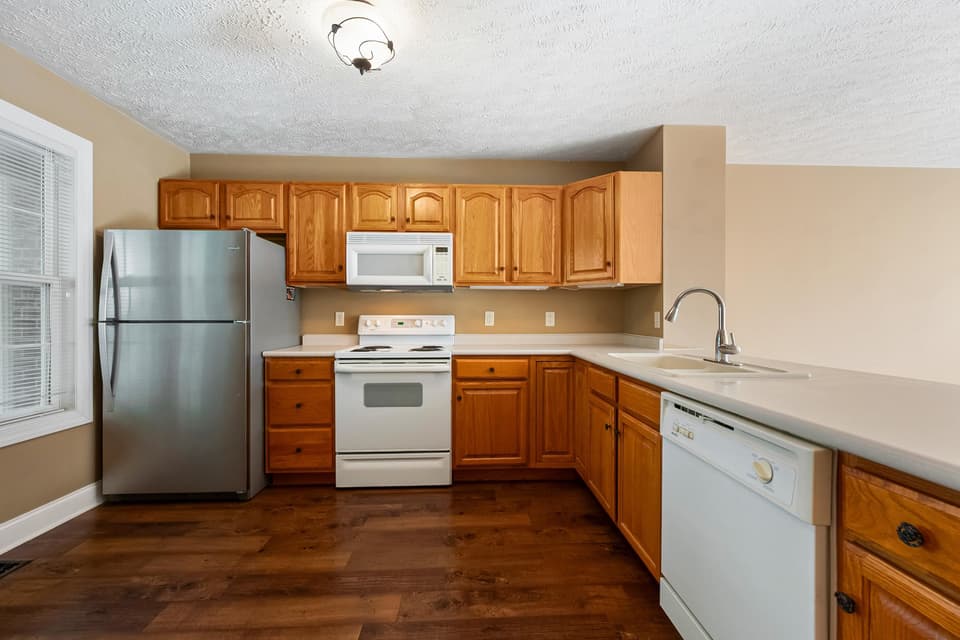 1695 Providence Boulevard, photo 6 of 31