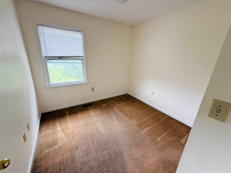 610 Cambria Street NW, photo 25 of 33