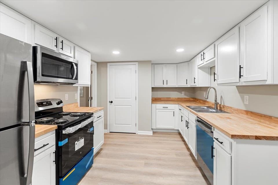 435 Teel Street, photo 34 of 40