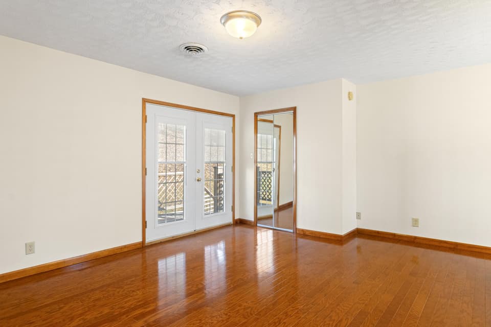 4550 Wayside Drive, photo 30 of 40