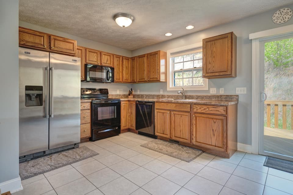 145 Robin Hood Drive, photo 11 of 37