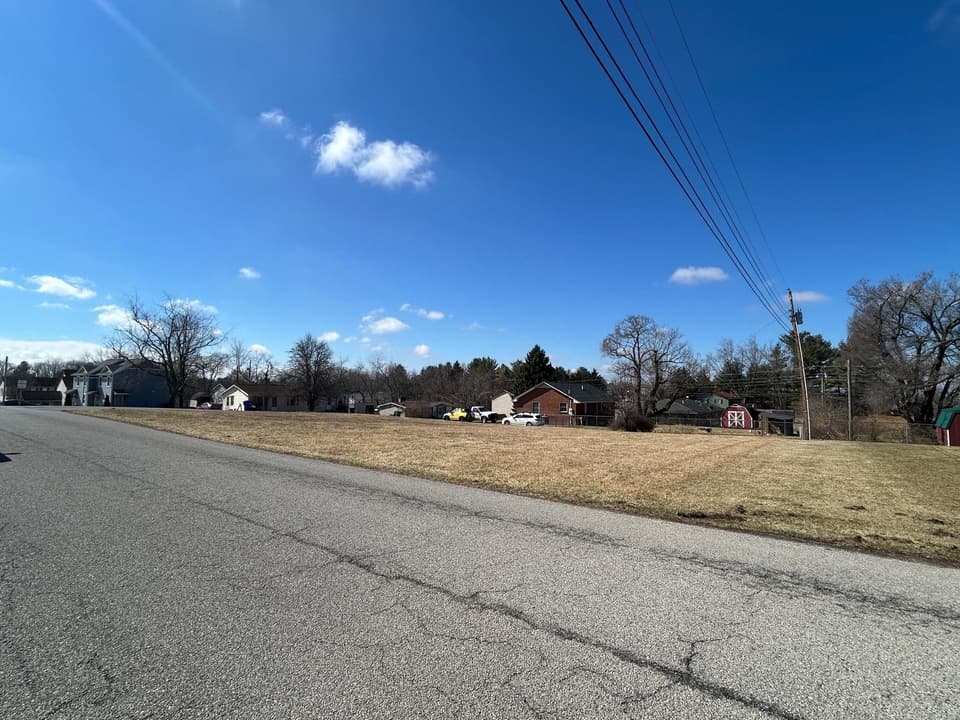 1532 Lee Street, photo 3 of 3