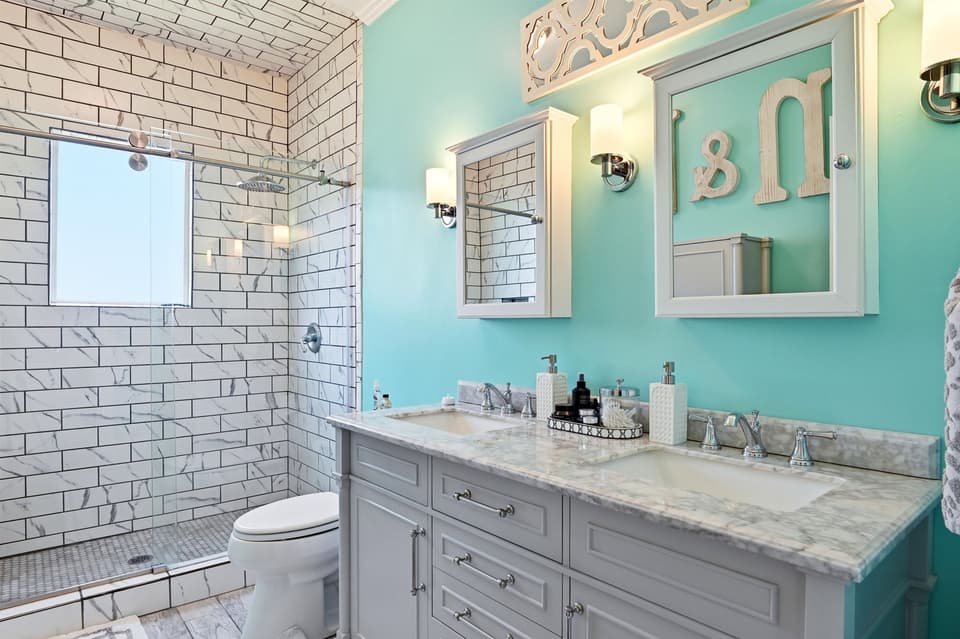 202 S Franklin Street, photo 16 of 40
