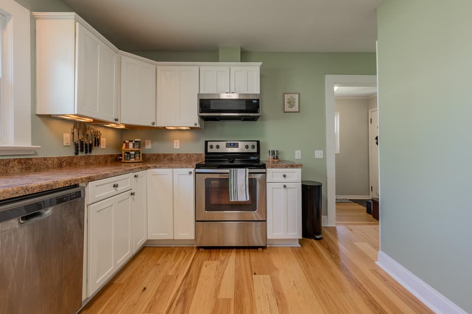 940 Forest Street, photo 35 of 40