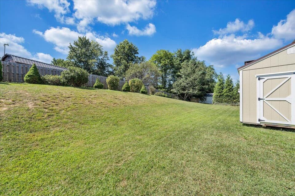 440 Chelsea Loop, photo 34 of 37
