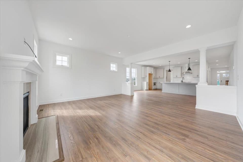 1027 Round Meadow Drive, photo 17 of 40