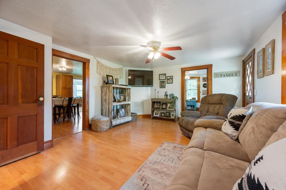 2056 Radford Road, photo 13 of 40