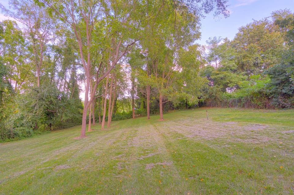 515 Republic Road, photo 2 of 7