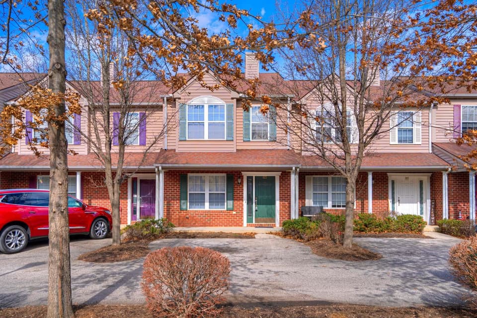 825 Oaktree Boulevard, Christiansburg, VA