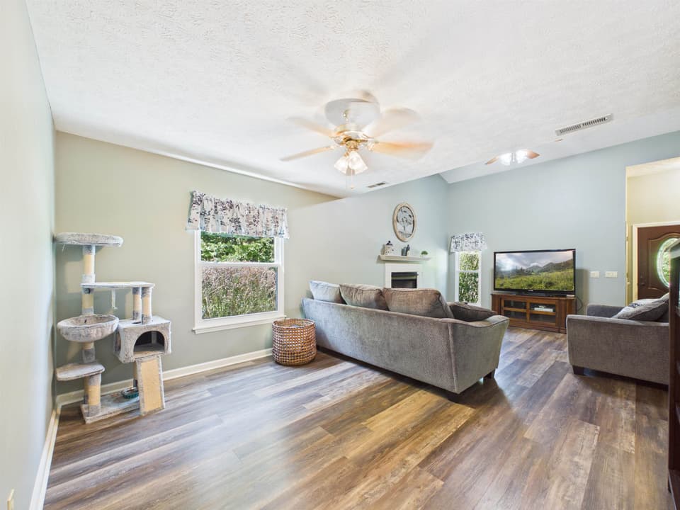 1525 Sleepy Hollow Road, photo 31 of 40