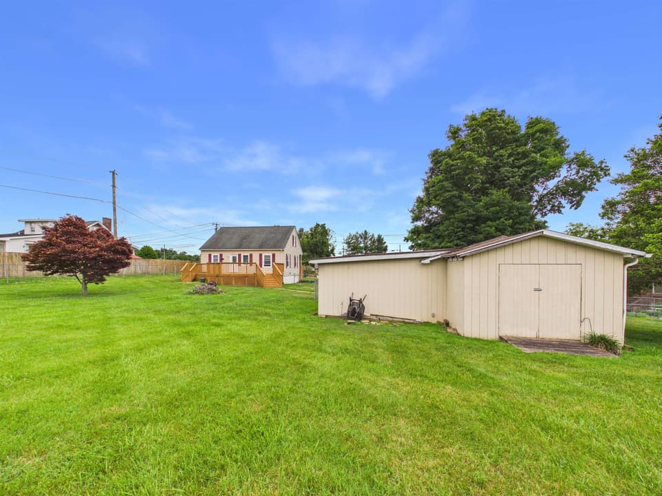 195 Church Street, photo 9 of 40