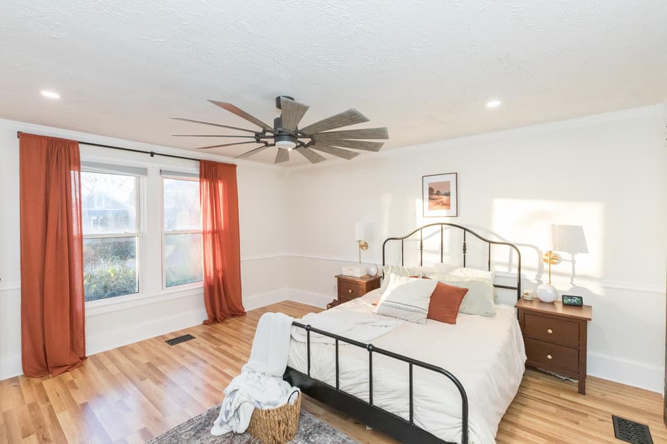405 Lester Street, photo 40 of 40