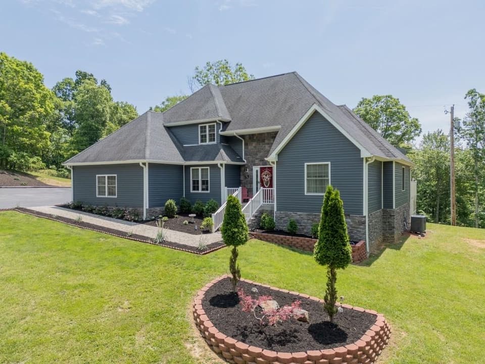 2977 Spaulding Road, photo 6 of 40