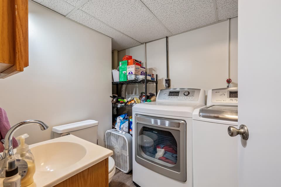 1380 Dow Street, photo 30 of 40