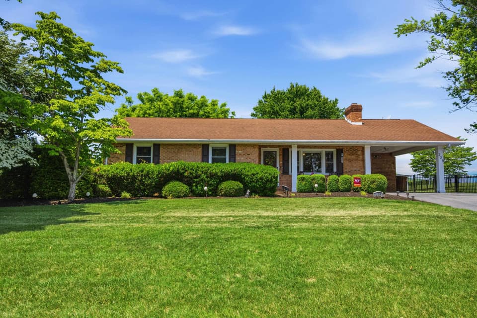 225 Gibson Drive, Christiansburg, VA