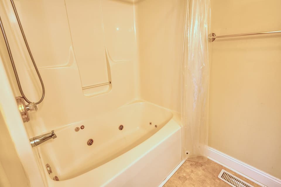 495 Gold Leaf Drive, photo 21 of 40