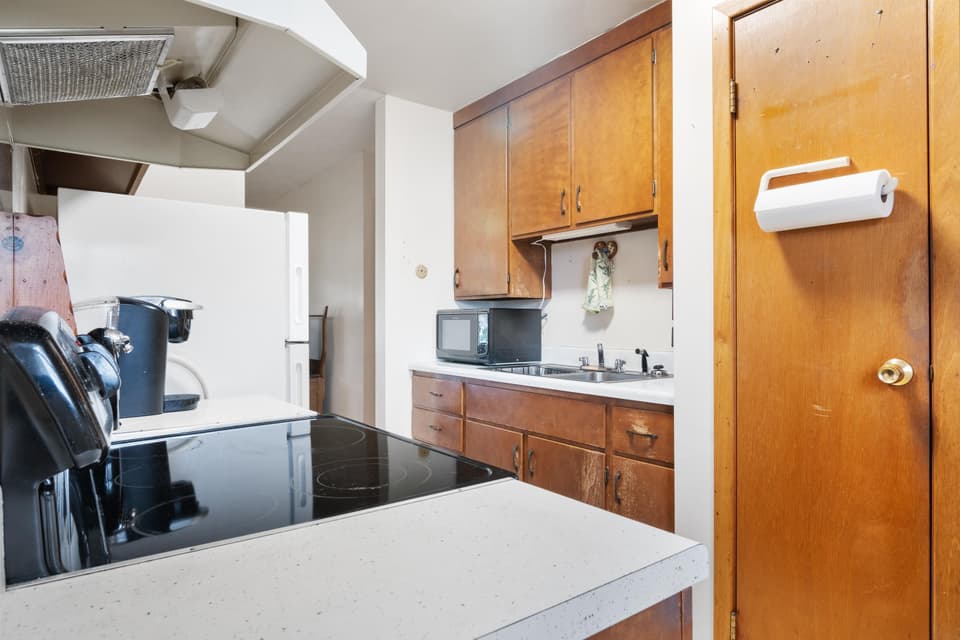 1190 S Franklin Street, photo 18 of 40