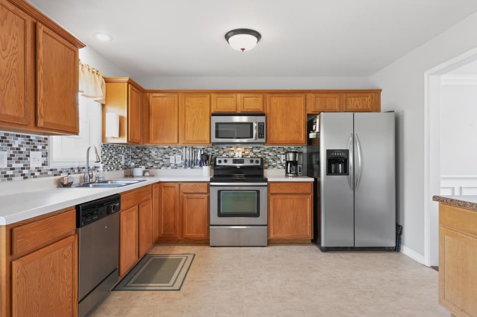 475 Majestic Drive, photo 21 of 40