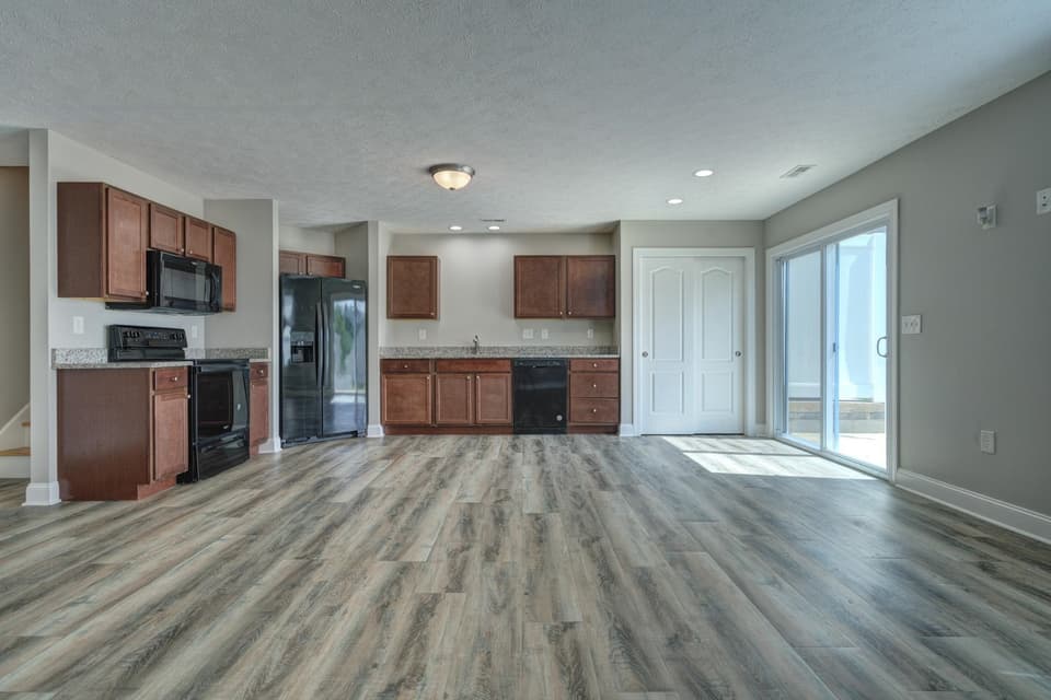 525 Twisted Oak Drive NW, photo 4 of 26