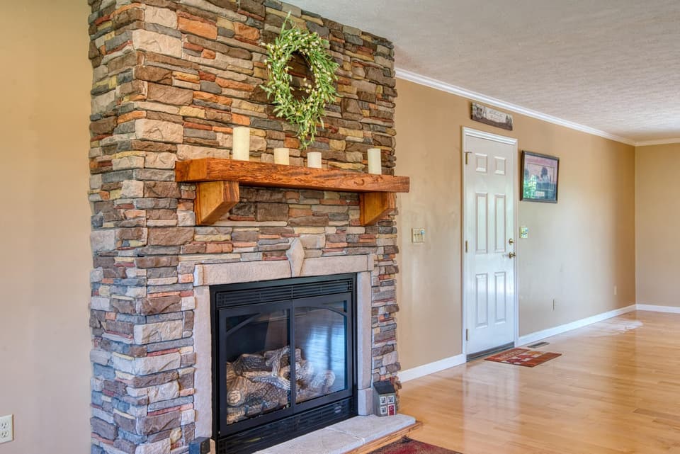 2705 Christiana Court, photo 13 of 40