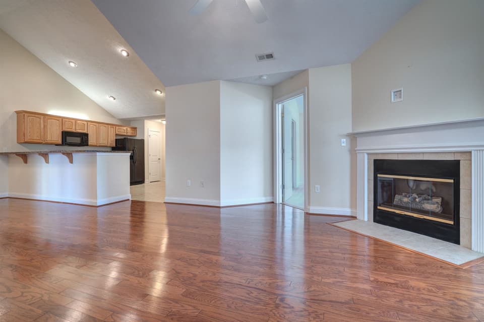 410 32-2 Revolution Circle NW Unit 322, photo 15 of 40