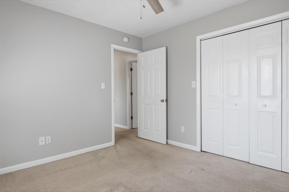 130 Warren Street, photo 17 of 40
