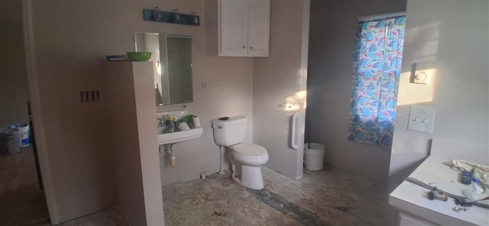 950 Clark Street, photo 10 of 20