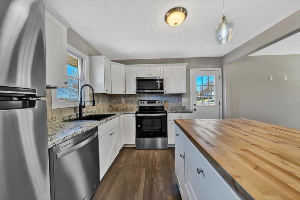 1395 Wall St NW, photo 9 of 28